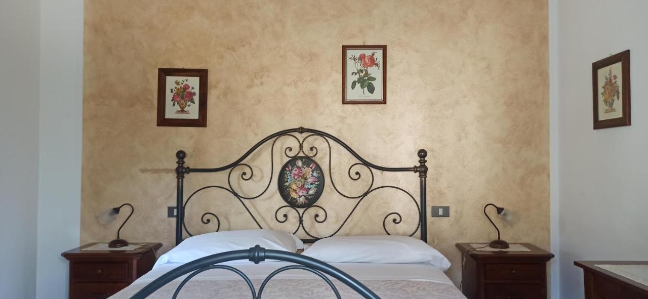 Agriturismo Le Chicche Di Mafalda 몬테메라노 외부 사진