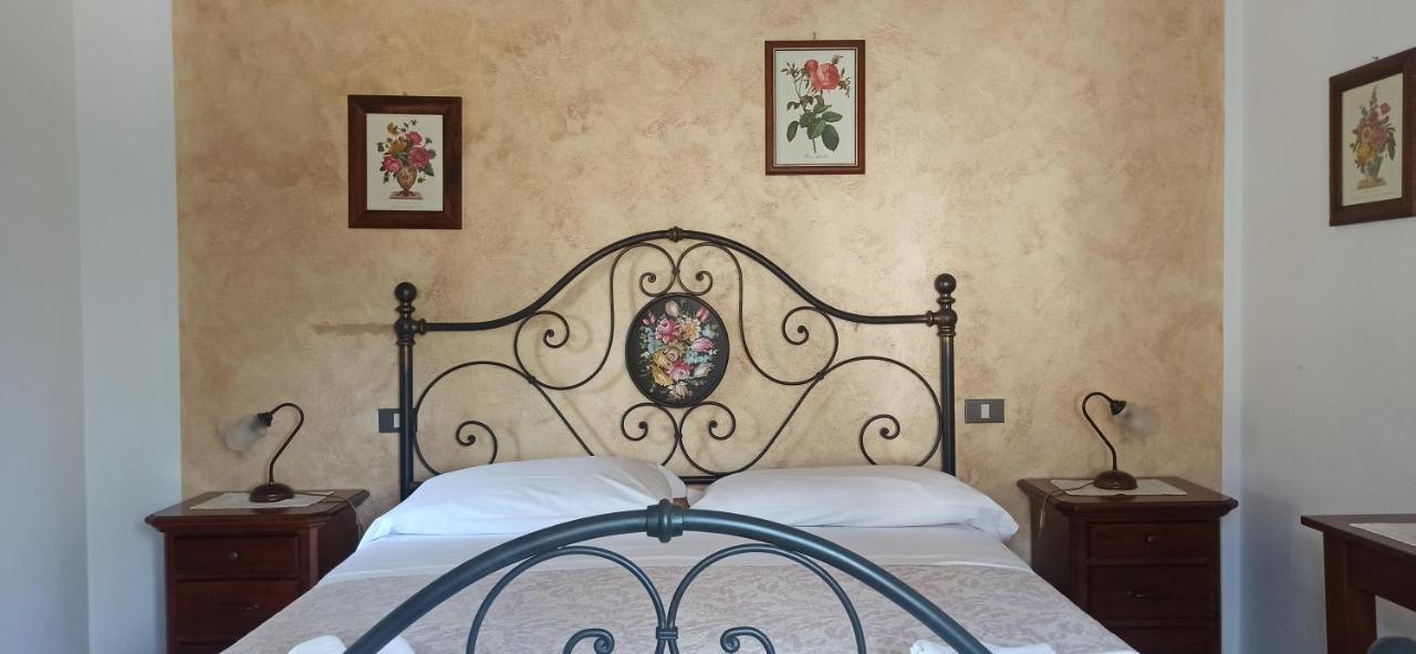 Agriturismo Le Chicche Di Mafalda 몬테메라노 외부 사진