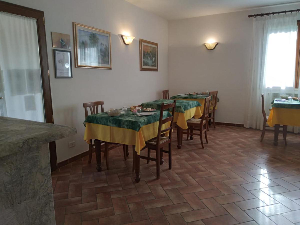 Agriturismo Le Chicche Di Mafalda 몬테메라노 외부 사진