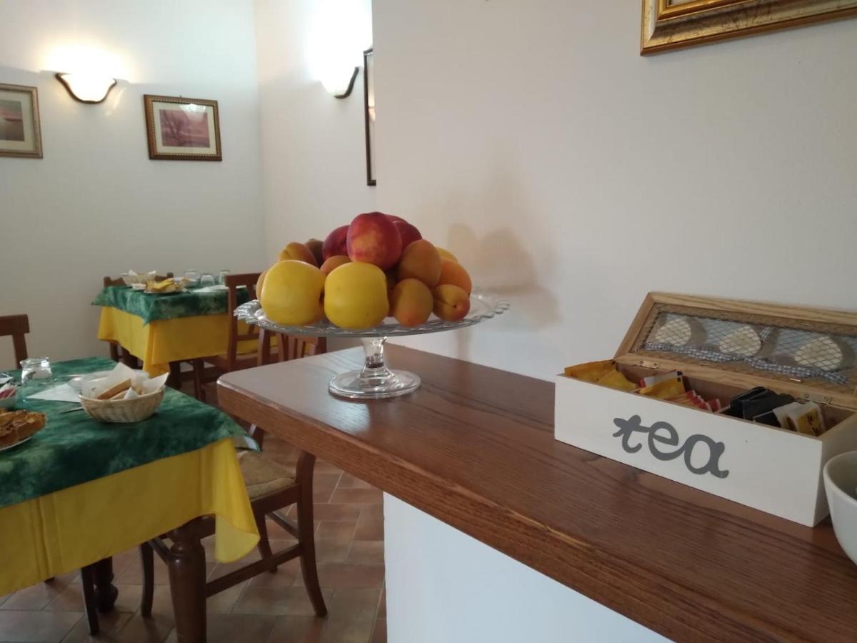 Agriturismo Le Chicche Di Mafalda 몬테메라노 외부 사진
